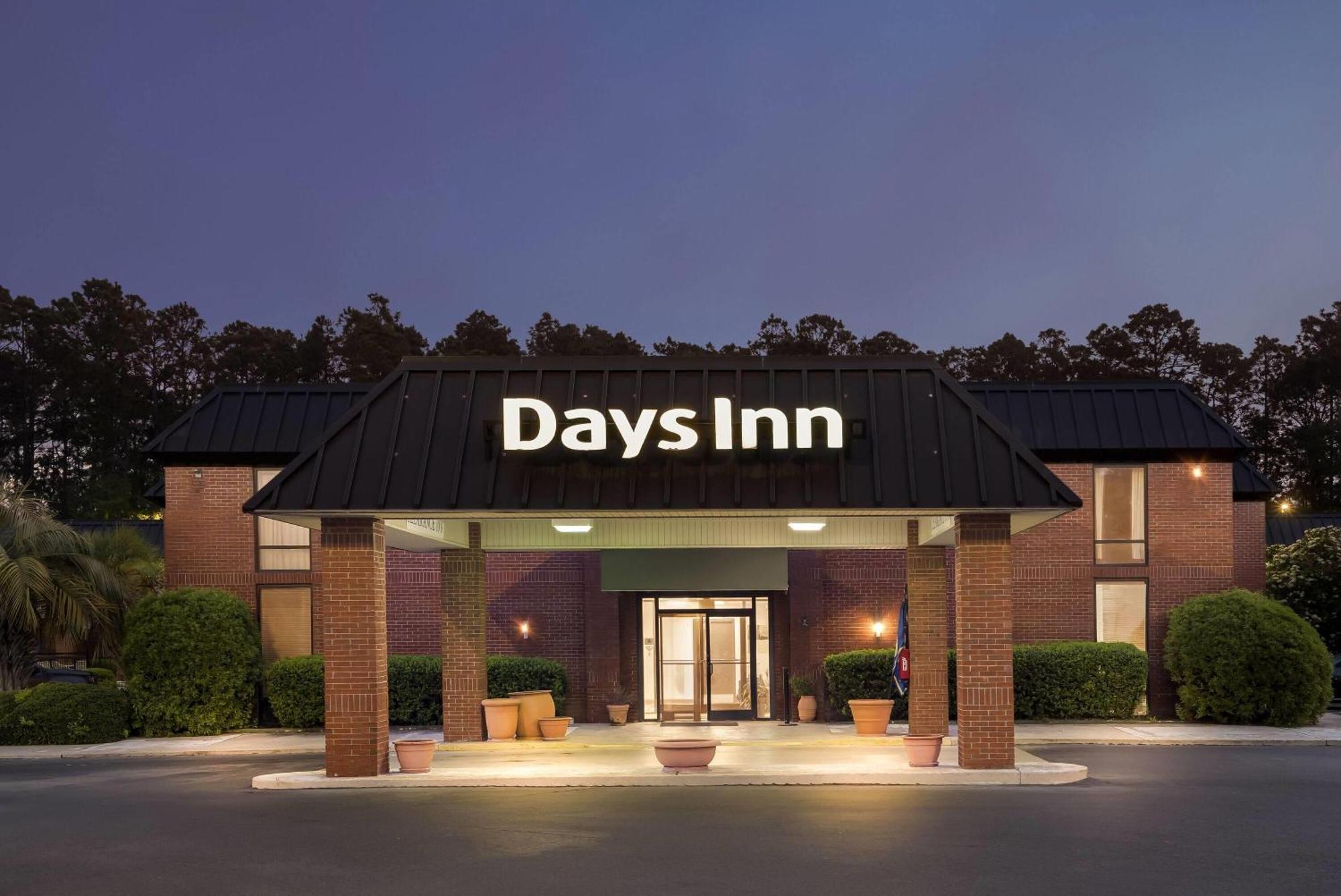 Days Inn By Wyndham Statesboro Eksteriør billede
