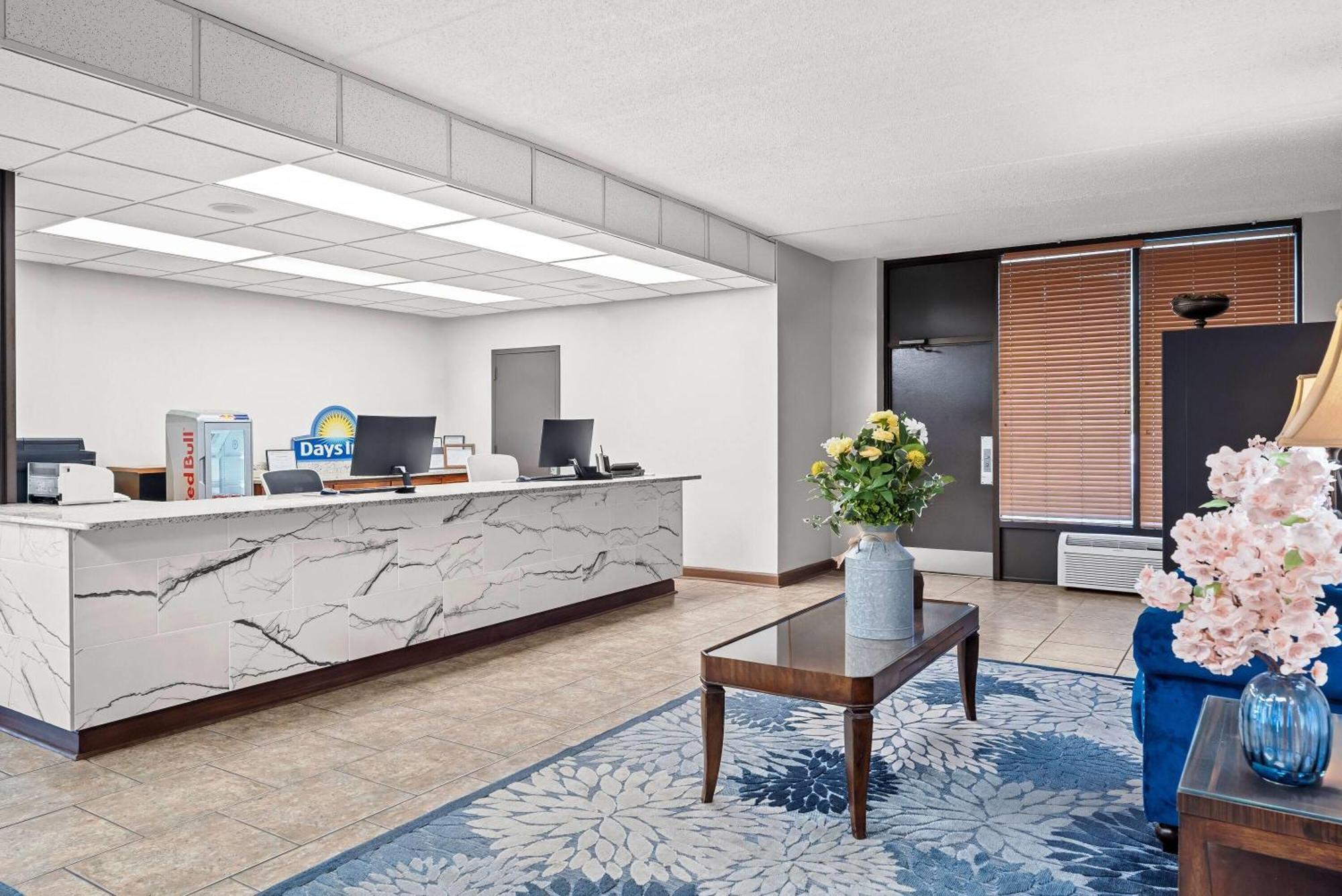 Days Inn By Wyndham Statesboro Eksteriør billede