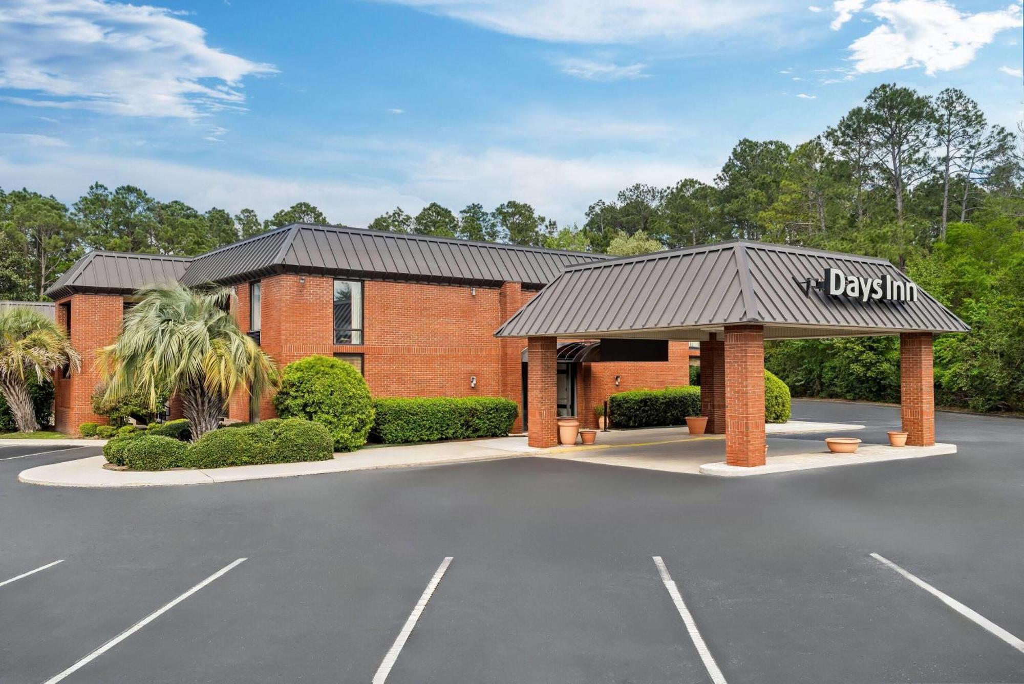 Days Inn By Wyndham Statesboro Eksteriør billede